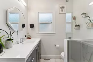 39 Humboldt Rd, Burlingame, CA 94010 - Photo 53
