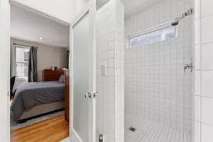 39 Humboldt Rd, Burlingame, CA 94010 - Photo 41