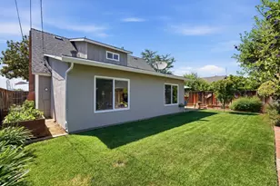 Calpine Dr, San Jose, CA 95123 - Photo 21