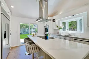 556 Seahorse Ln, Redwood City, CA 94065 - Photo 15