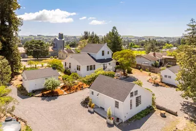 2212 Magnolia Ave, Petaluma, CA 94952 - Photo 1