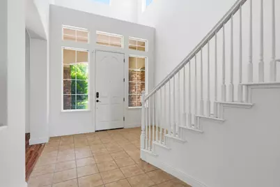 881 Trestle Pt, Lathrop, CA 95330 - Photo 3