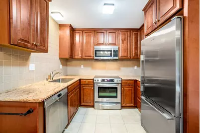 88 Claremont Ave 8, Redwood City, CA 94062 - Photo 3