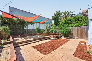 6677 Brann St, Oakland, CA 94605 - Photo 17