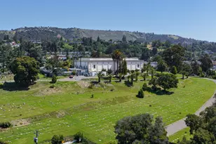 6677 Brann St, Oakland, CA 94605 - Photo 25