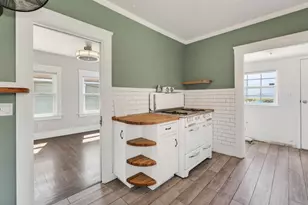 6677 Brann St, Oakland, CA 94605 - Photo 11