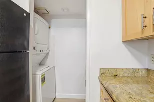 1028 Summermist Ct, San Jose, CA 95122 - Photo 25
