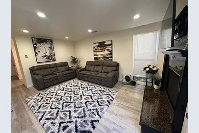 1067 Padre Dr 1, Salinas, CA 93901 - Photo 9