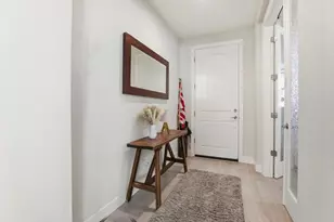 1097 Sunridge Dr, Hollister, CA 95023 - Photo 7