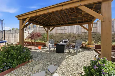 1097 Sunridge Dr, Hollister, CA 95023 - Photo 41