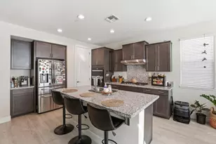 1097 Sunridge Dr, Hollister, CA 95023 - Photo 15