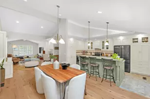 3900 Thousand Oaks Dr, San Jose, CA 95136 - Photo 3