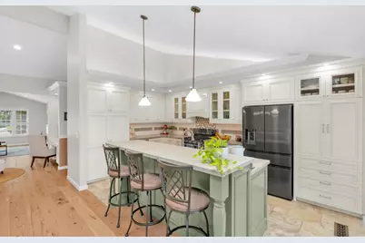 3900 Thousand Oaks Dr, San Jose, CA 95136 - Photo 3