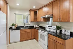 5031 Doyle Rd, San Jose, CA 95129 - Photo 9