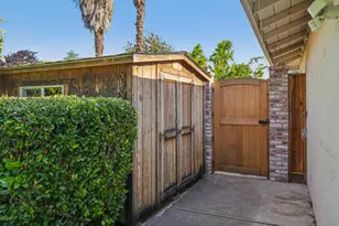 19689 Northampton Dr, Saratoga, CA 95070 - Photo 51