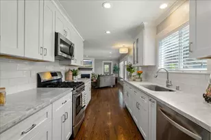 948 Meadowood Dr, San Jose, CA 95120 - Photo 11
