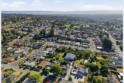 23051 &amp; 23051A Henry Ln, Hayward, CA 94541 - Photo 97