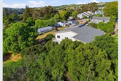 23051 &amp; 23051A Henry Ln, Hayward, CA 94541 - Photo 91