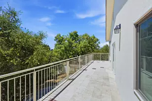 23051 &amp 23051A Henry Ln, Hayward, CA 94541 - Photo 55