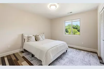 23051 &amp; 23051A Henry Ln, Hayward, CA 94541 - Photo 29