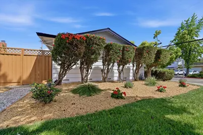 843 Hibiscus Ln, San Jose, CA 95117 - Photo 37