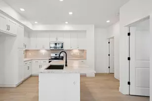 712 Wisteria Ct Plan 5 - 202-21, San Jose, CA 95117 - Photo 19