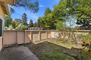 2102 Alexian Dr, San Jose, CA 95116 - Photo 23