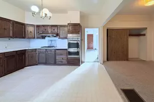 259 Brussels St, San Francisco, CA 94134 - Photo 11