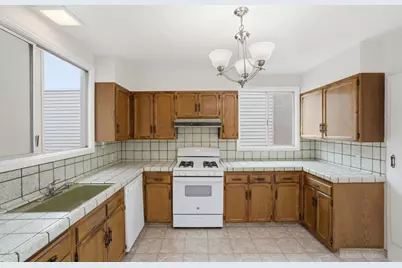 83 Wabash Ter, San Francisco, CA 94134 - Photo 19