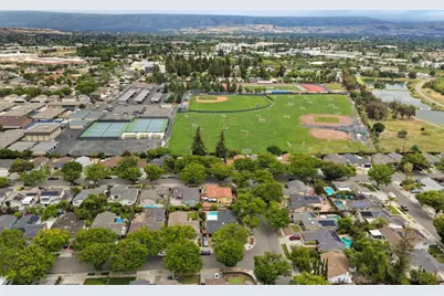 1560 Glencrest Ct, San Jose, CA 95118 - Photo 47