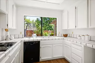 10284 Ann Arbor Ct, Cupertino, CA 95014 - Photo 9