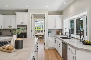 21668 Toll Gate Rd, Saratoga, CA 95070 - Photo 19