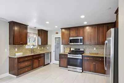22356 Arnott Dr, Chowchilla, CA 93610 - Photo 9