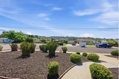 2793 Ruff Ct, Pinole, CA 94564 - Photo 5