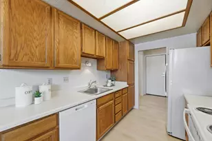 22330 Homestead Rd 226, Cupertino, CA 95014 - Photo 13