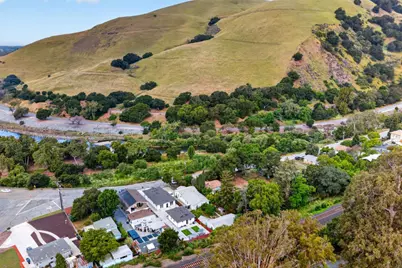 919 Old Canyon Rd, Fremont, CA 94536 - Photo 55