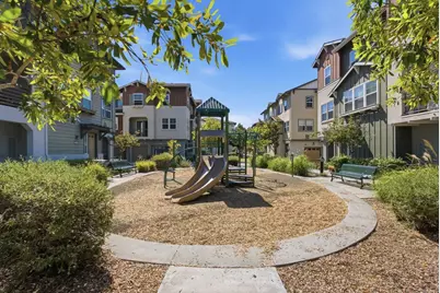 2099 Vincenzo Walkway, San Jose, CA 95133 - Photo 25