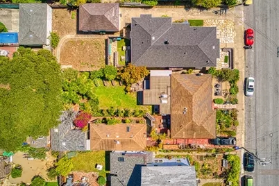 520 Ocean View Ave, Santa Cruz, CA 95062 - Photo 49