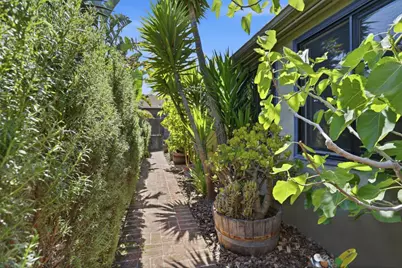 520 Ocean View Ave, Santa Cruz, CA 95062 - Photo 33