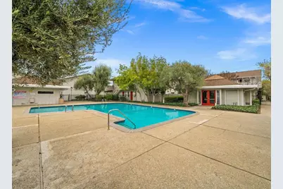 255 S Rengstorff Ave 2, Mountain View, CA 94040 - Photo 23