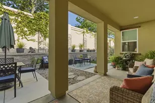 2041 Santoro Wy, Hollister, CA 95023 - Photo 17