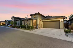 2041 Santoro Wy, Hollister, CA 95023 - Photo 33