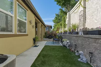 2041 Santoro Way, Hollister, CA 95023 - Photo 35