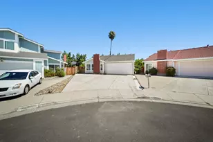 1255 Briarberry Ct, San Jose, CA 95131 - Photo 9