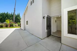 1255 Briarberry Ct, San Jose, CA 95131 - Photo 11