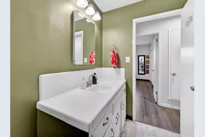 2036 Shaw Ave, Modesto, CA 95354 - Photo 19