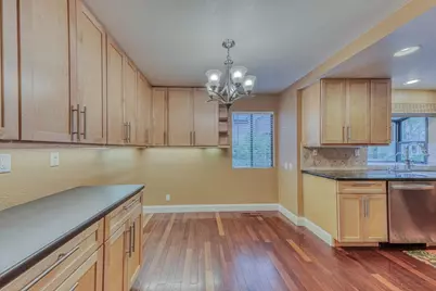 195 Del Monte Ln, Morgan Hill, CA 95037 - Photo 13