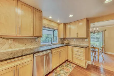 195 Del Monte Ln, Morgan Hill, CA 95037 - Photo 11