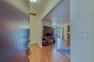 195 Del Monte Ln, Morgan Hill, CA 95037 - Photo 5