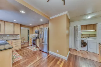 195 Del Monte Ln, Morgan Hill, CA 95037 - Photo 13